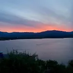 Sea&lake View Escape