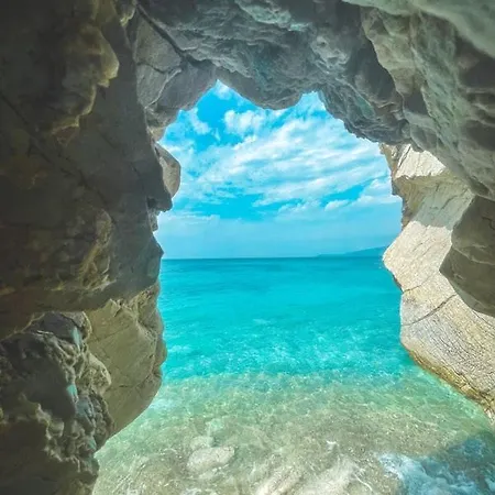 Sea&lake View Escape Holiday home Ksamil