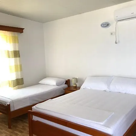 Дом отдыха Sea&lake View Escape *