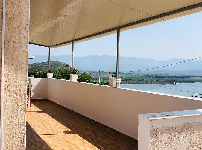 Sea&lake View Escape Ksamil