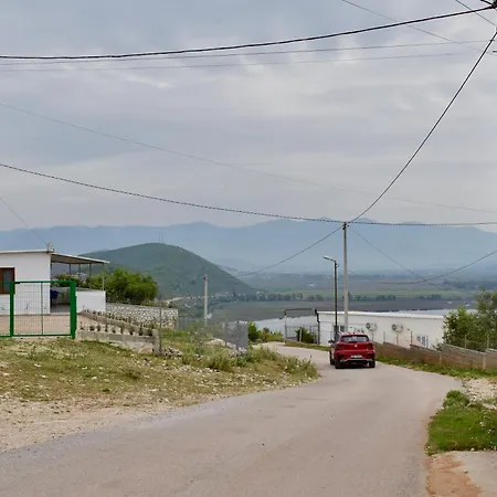 Casa vacanze Sea&lake View Escape