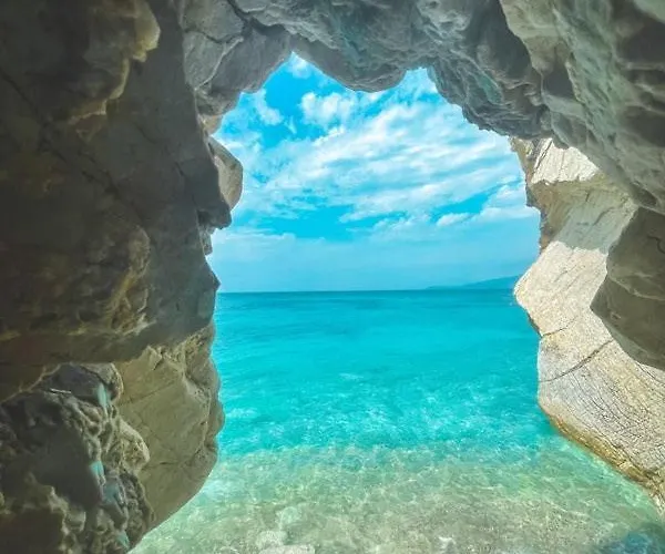 Sea&lake View Escape Tatil Evi Ksamil